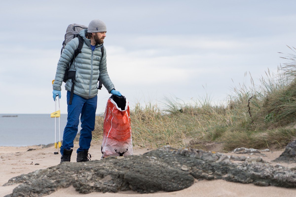 blue friday beach clean with caledonian horticulture and ocean vertical east lothian 1