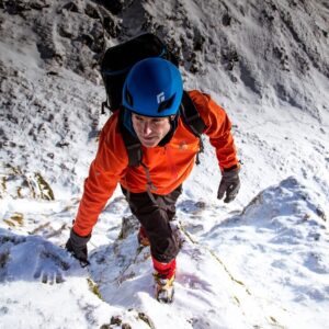 winter climbing mountaineering skills courses glen coe and cairngorms