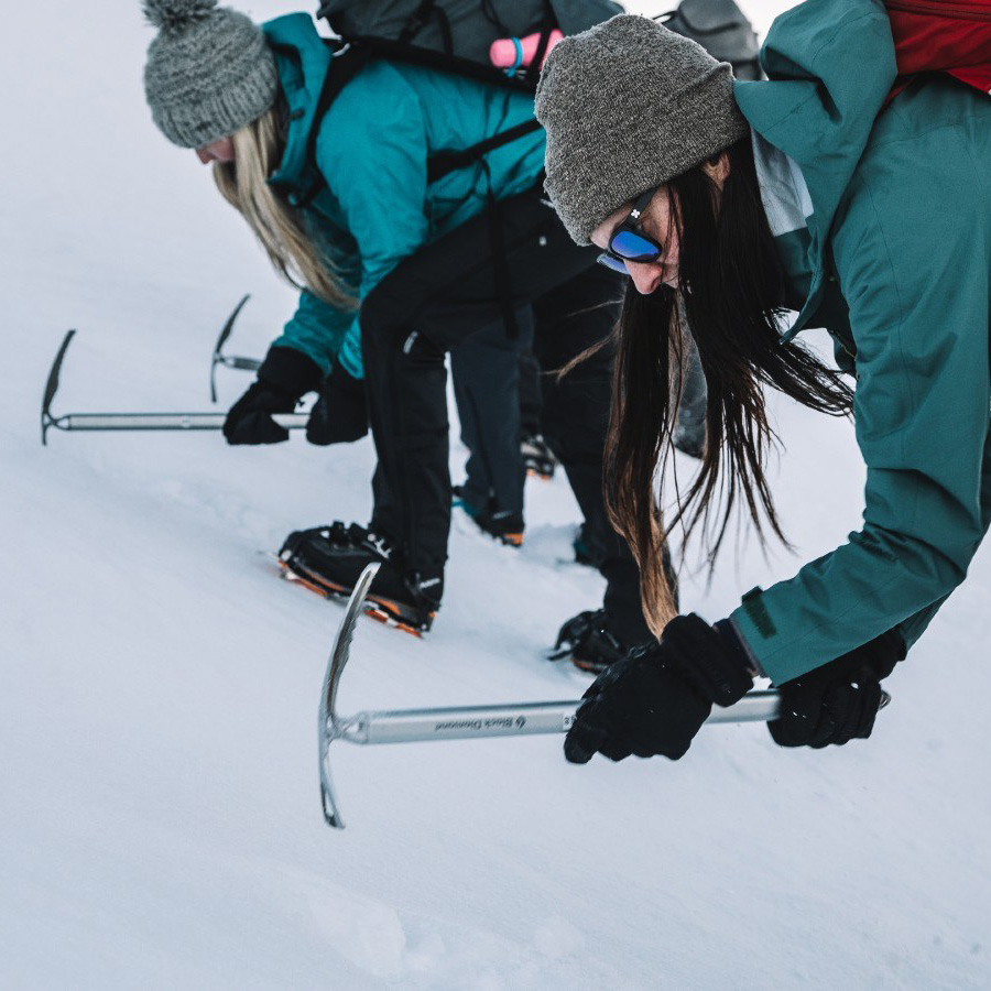 winter ,mountain skills courses for beginners in Scotland